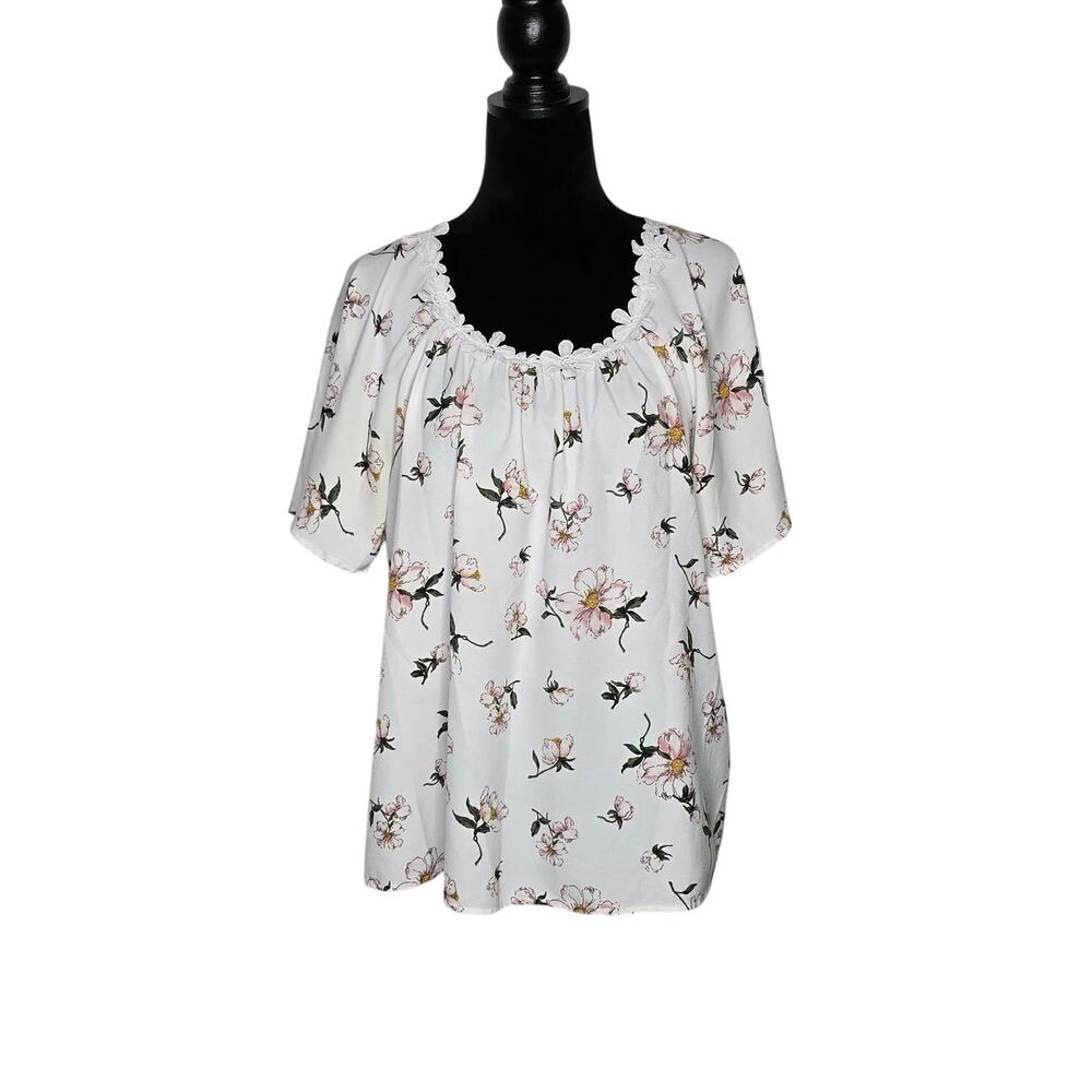 BloomChic Womens Size 14 White Pink Floral Blouse Crochet Trim Short Sleeve Top